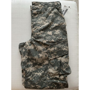 US Army Combat Uniform Trousers UCP - Small Long NWT